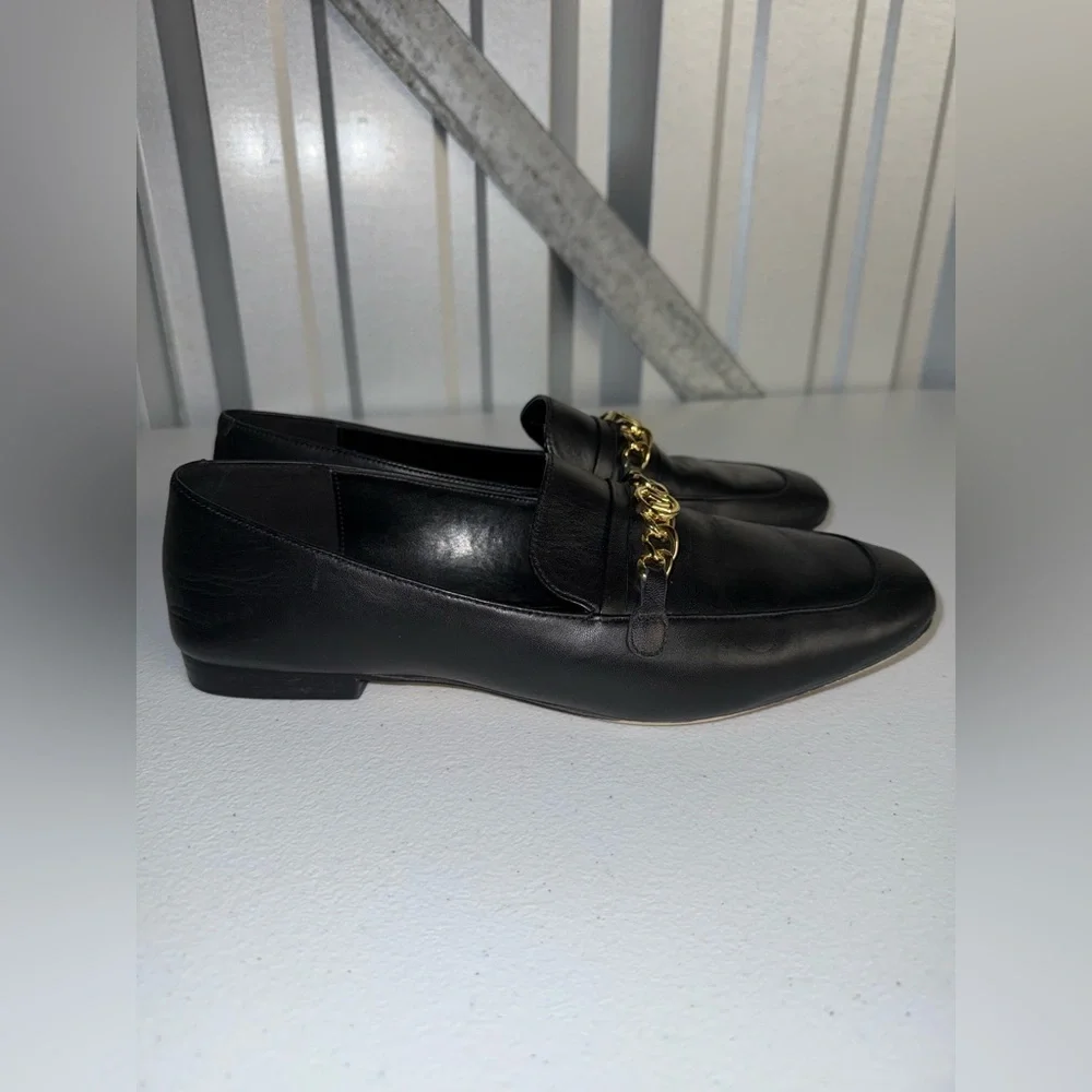 Michael Kors Black Leather Flats Loafers With Gold Tone Chain Women's Size 9.5